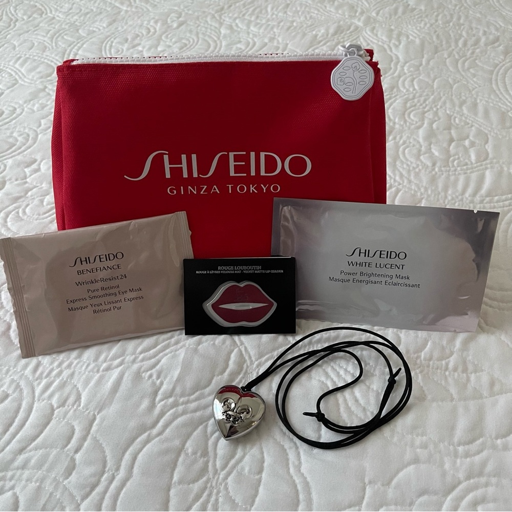 Shiseido Filled Cosmetic Bag Skincare Samples Silver Tone Heart Locket Necklace